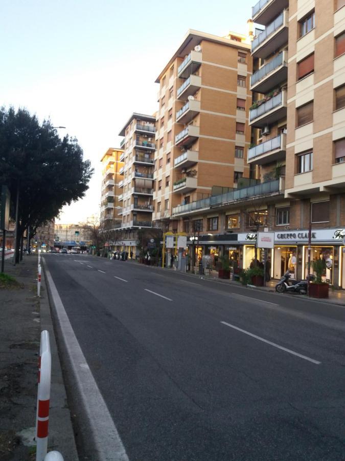 Roma Trastevere Station Buitenkant foto